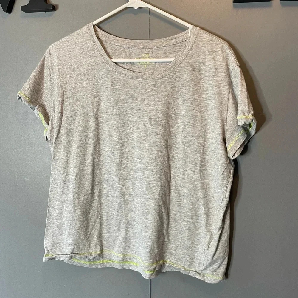 Vineyard Vine SURF TEE‎ shirt sleeve tee heather gray size small